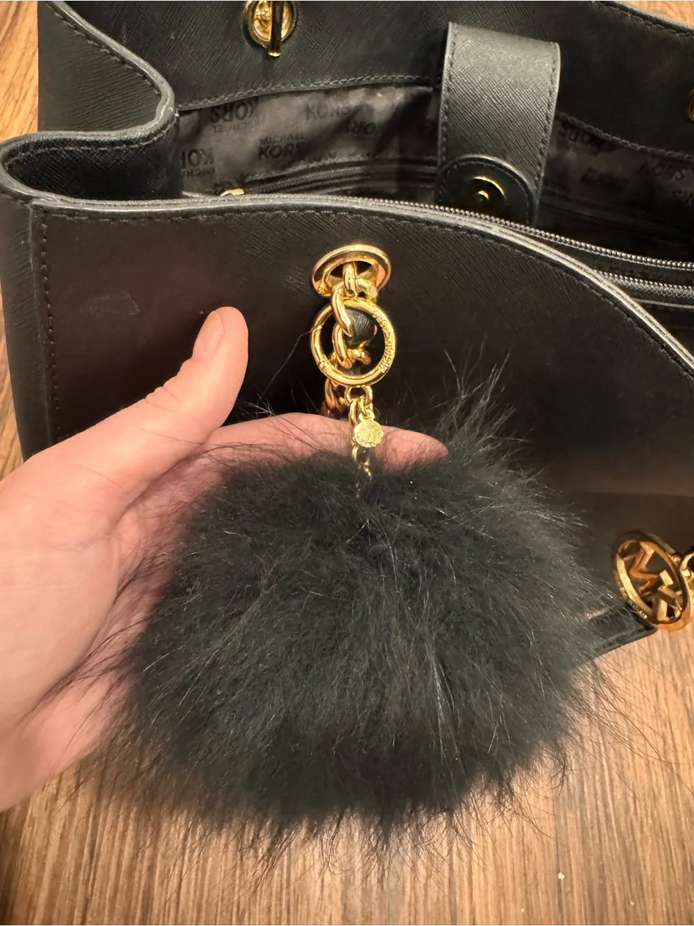 Authentic Michael Kors Susannah tote- black with Pom Pom charm - Picture 14 of 15